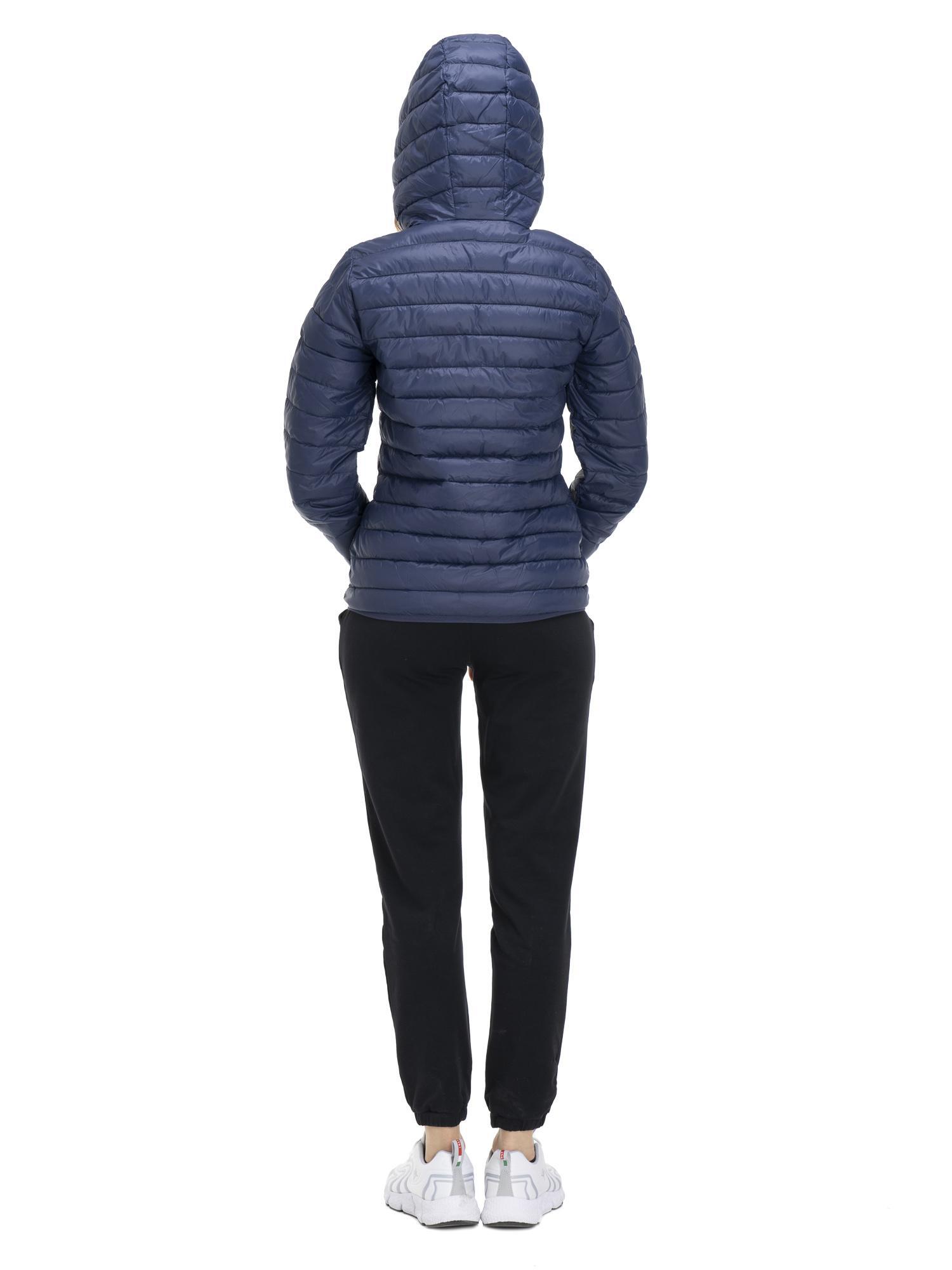 Chaqueta básica de mujer. 4/5