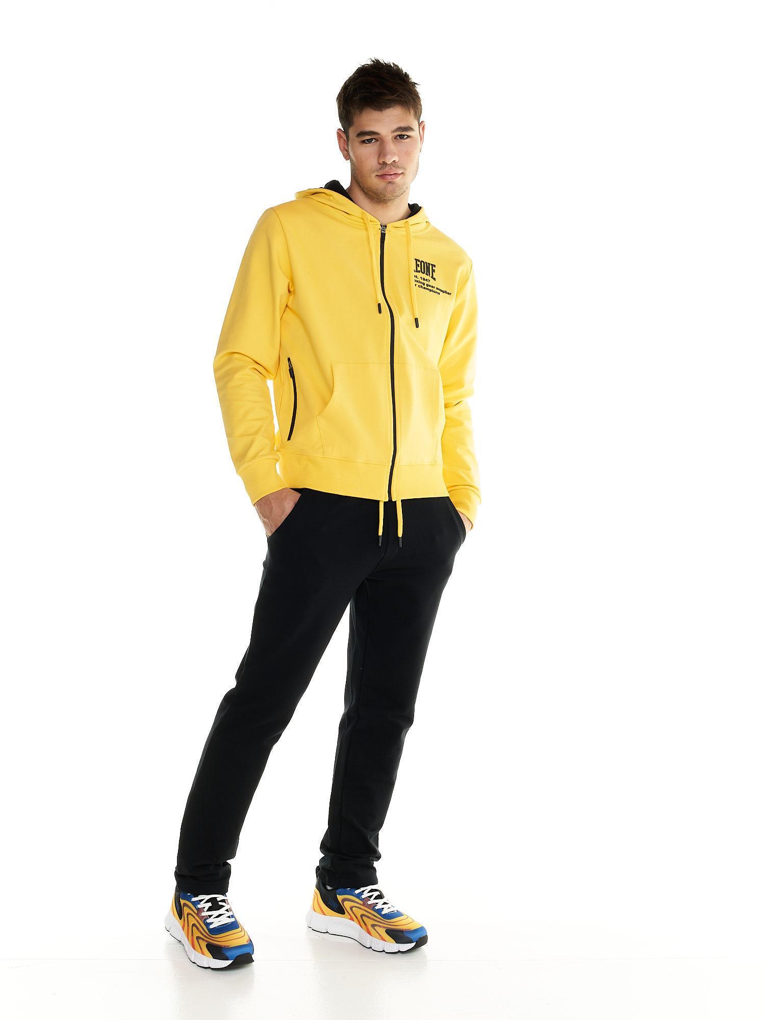 Bluza z kaptur na co dzień na siłownię
