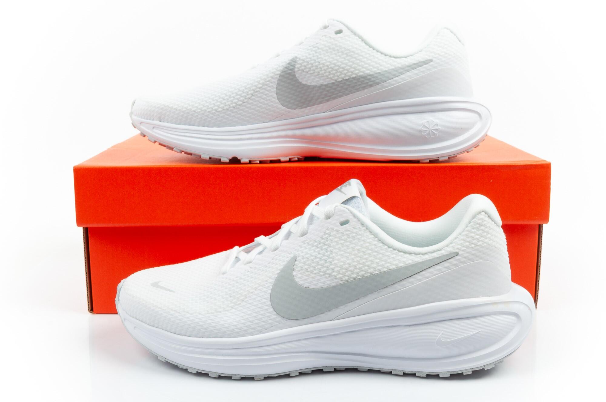 Chaussures de sport pour femmes Nike Revolution 8 7/7