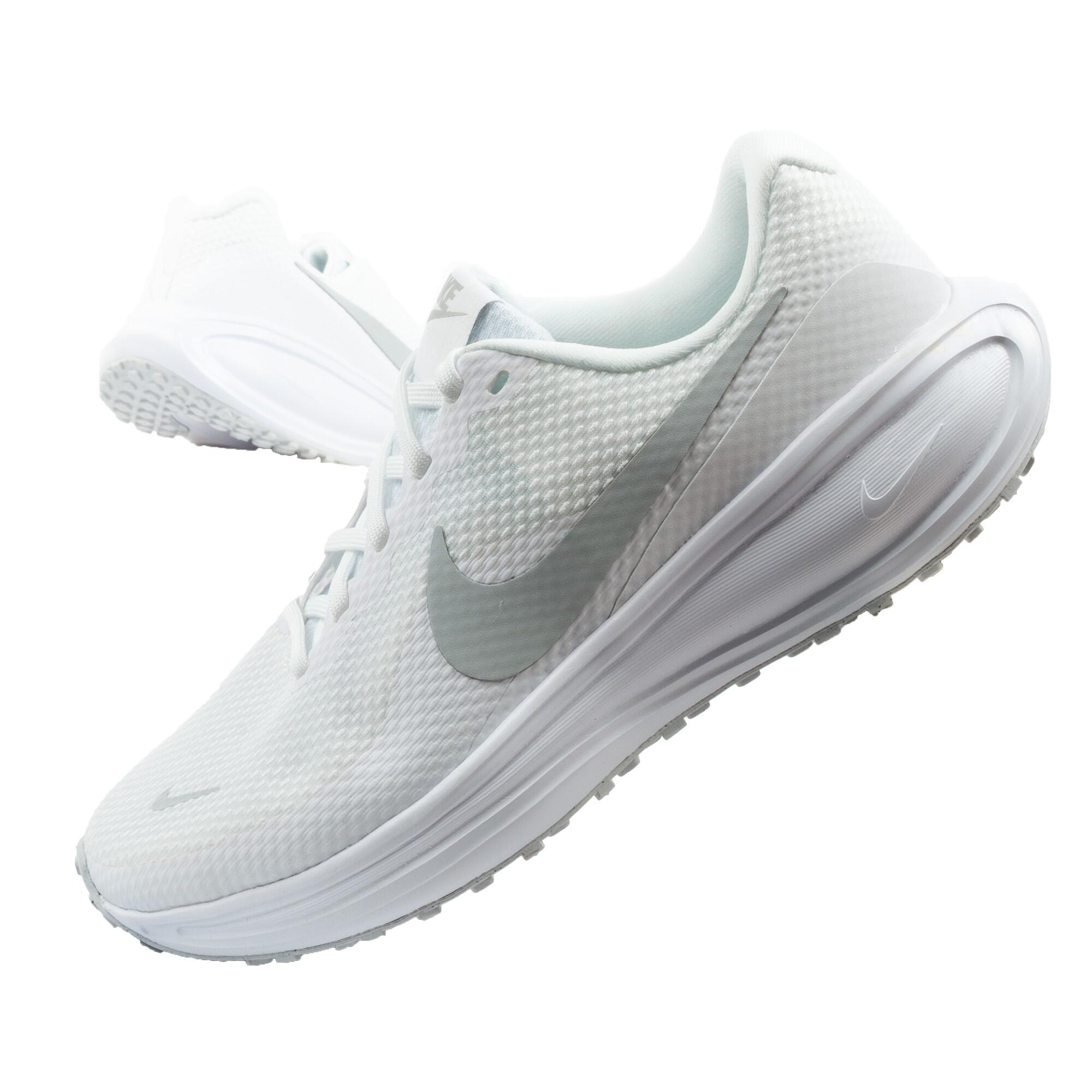 NIKE Dámské sportovní boty Revolution 8
