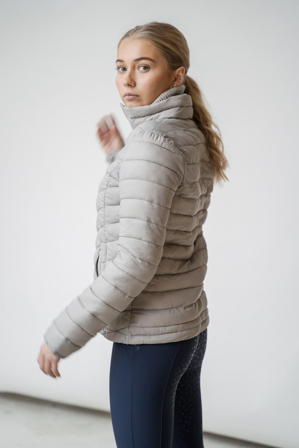 Giacca leggera Ingrid, grigio pioviggina 2/7