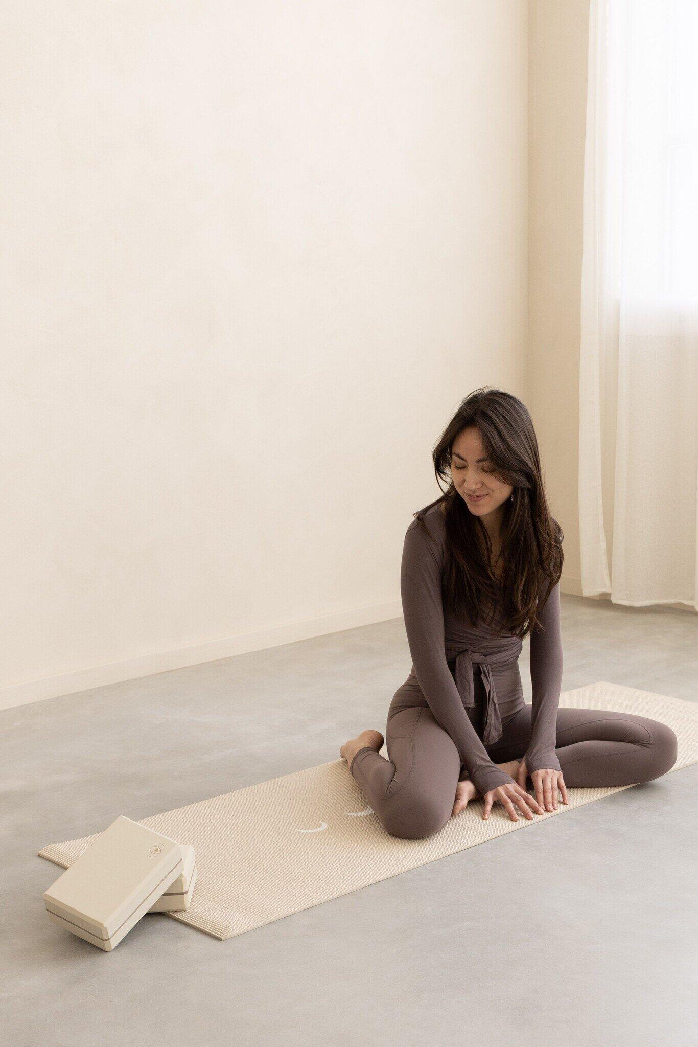 Lotus Yoga blok high density creme 4/5