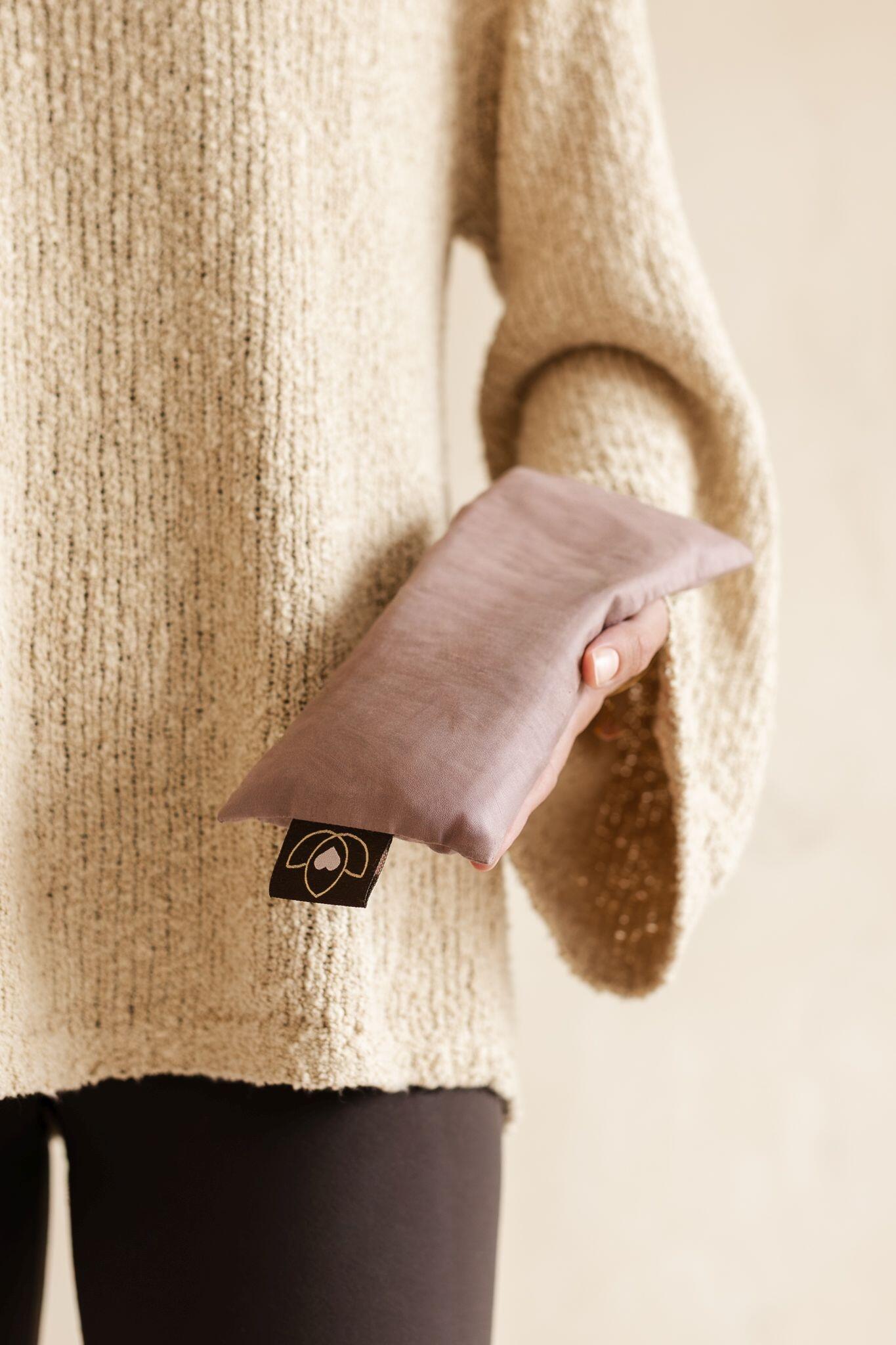 Lotus Oogkussen lavendel taupe eco 2/5
