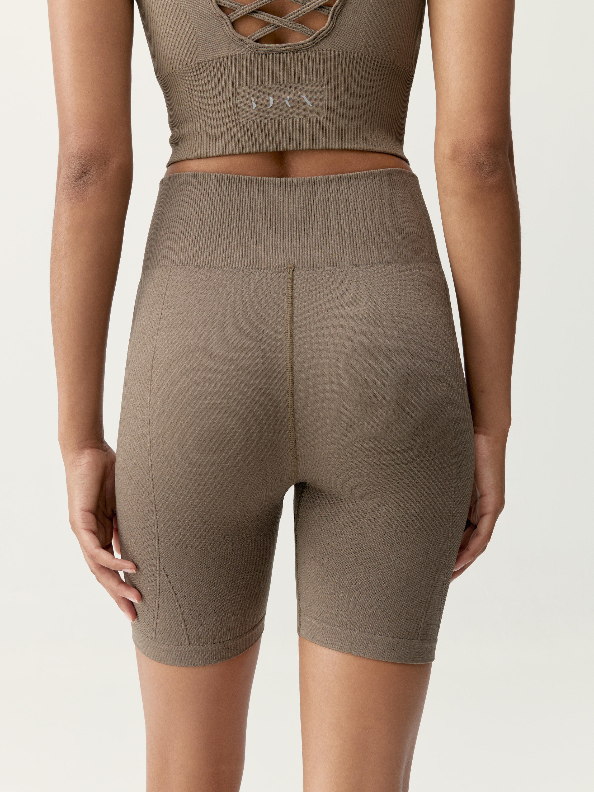 Pantalón corto short deportivo de mujer India Seamless 2/3