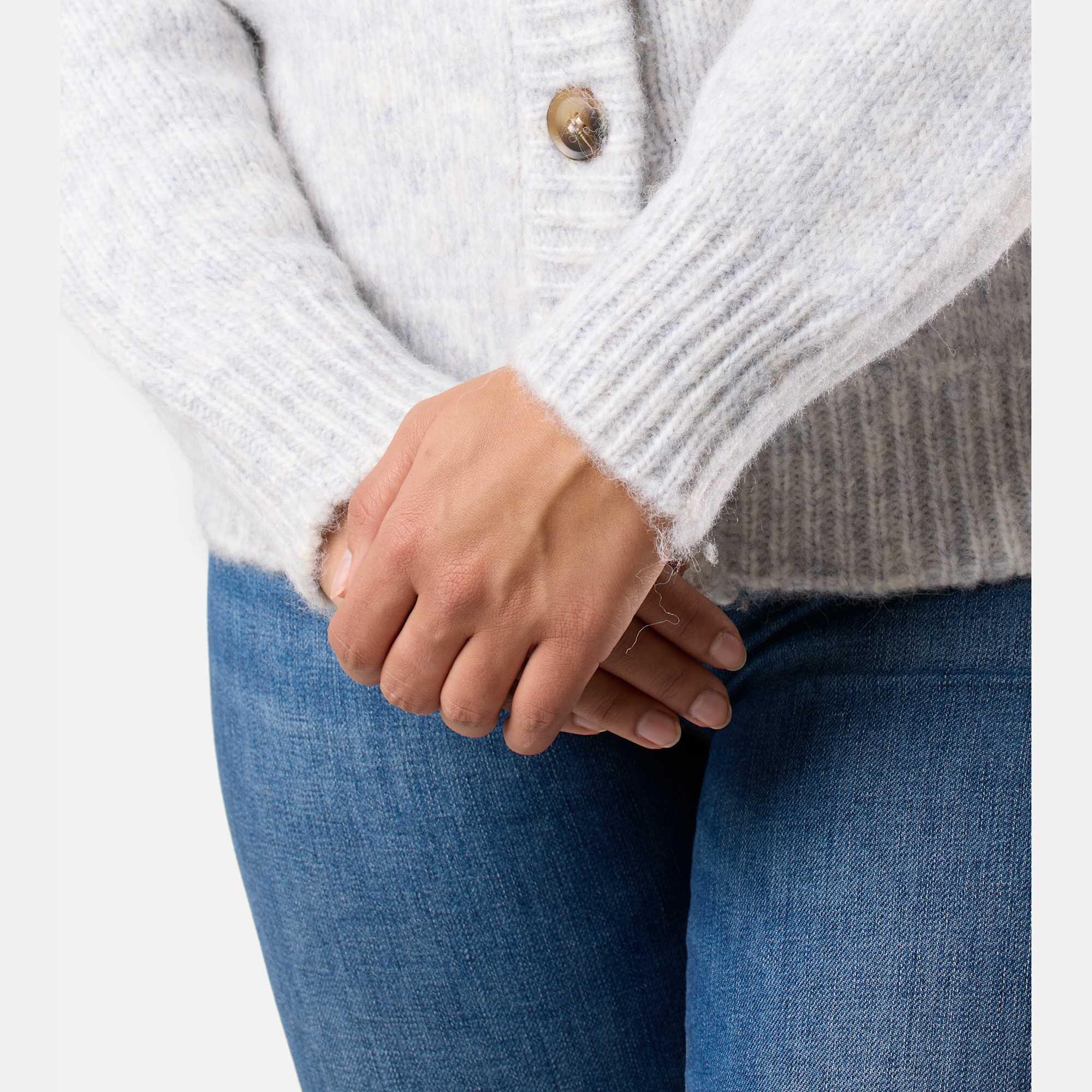 Dames sweaters cardigan Lofoten wol gebreid 6/7