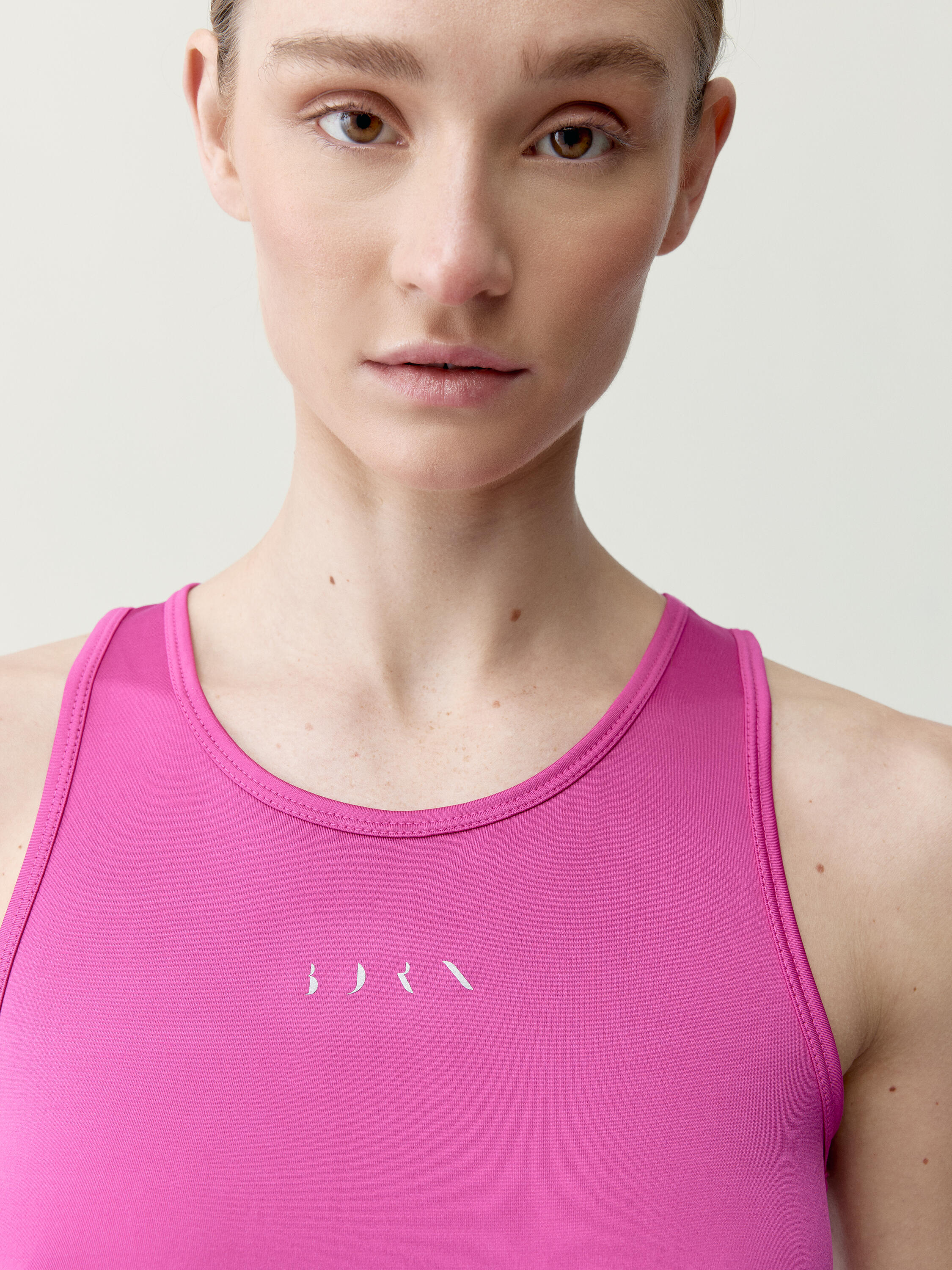 Camiseta deportiva de mujer Daila 2.0 Performance 3/6