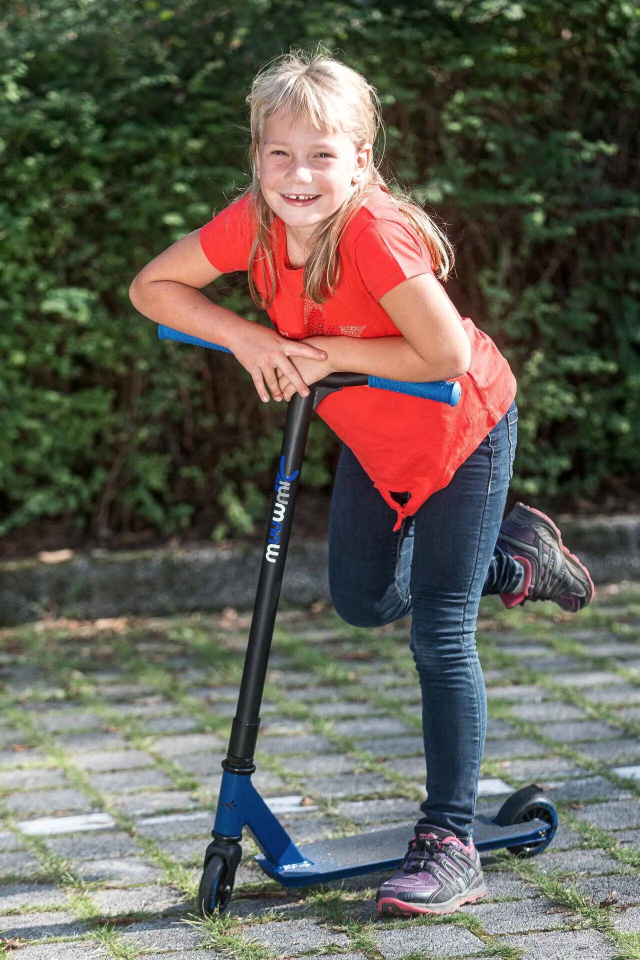 muuwmi Stuntscooter 100 mm schwarz-blau 7/7