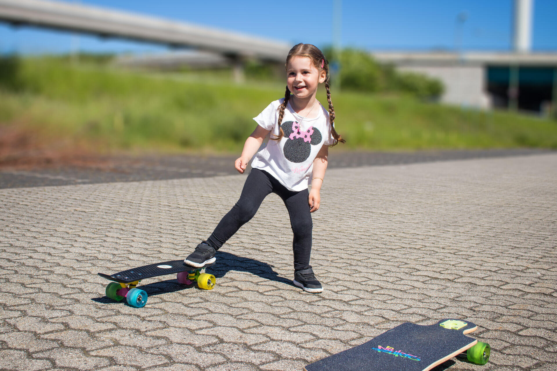 NoRules Skateboard ABEC 5 Fun Neon, mit Leuchtrollen 7/7