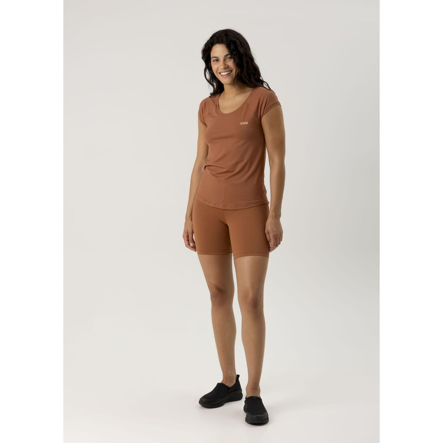 Pantalones cortos Alive para mujer de Ditchil 2/7