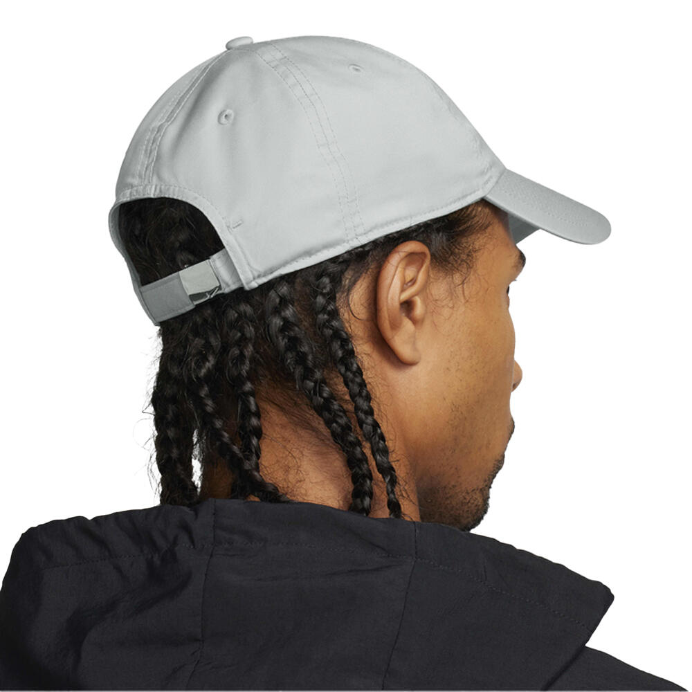 Cappellino Da Baseball Adulto Unisex Nike DF Club Grigio 3/5