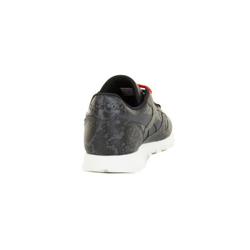 Ténis casual Reebok Classic Leather 4/5