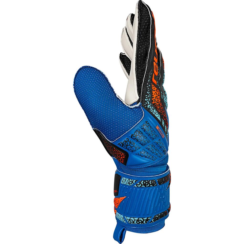 Goalkeeper gloves Reusch Attrakt Solid