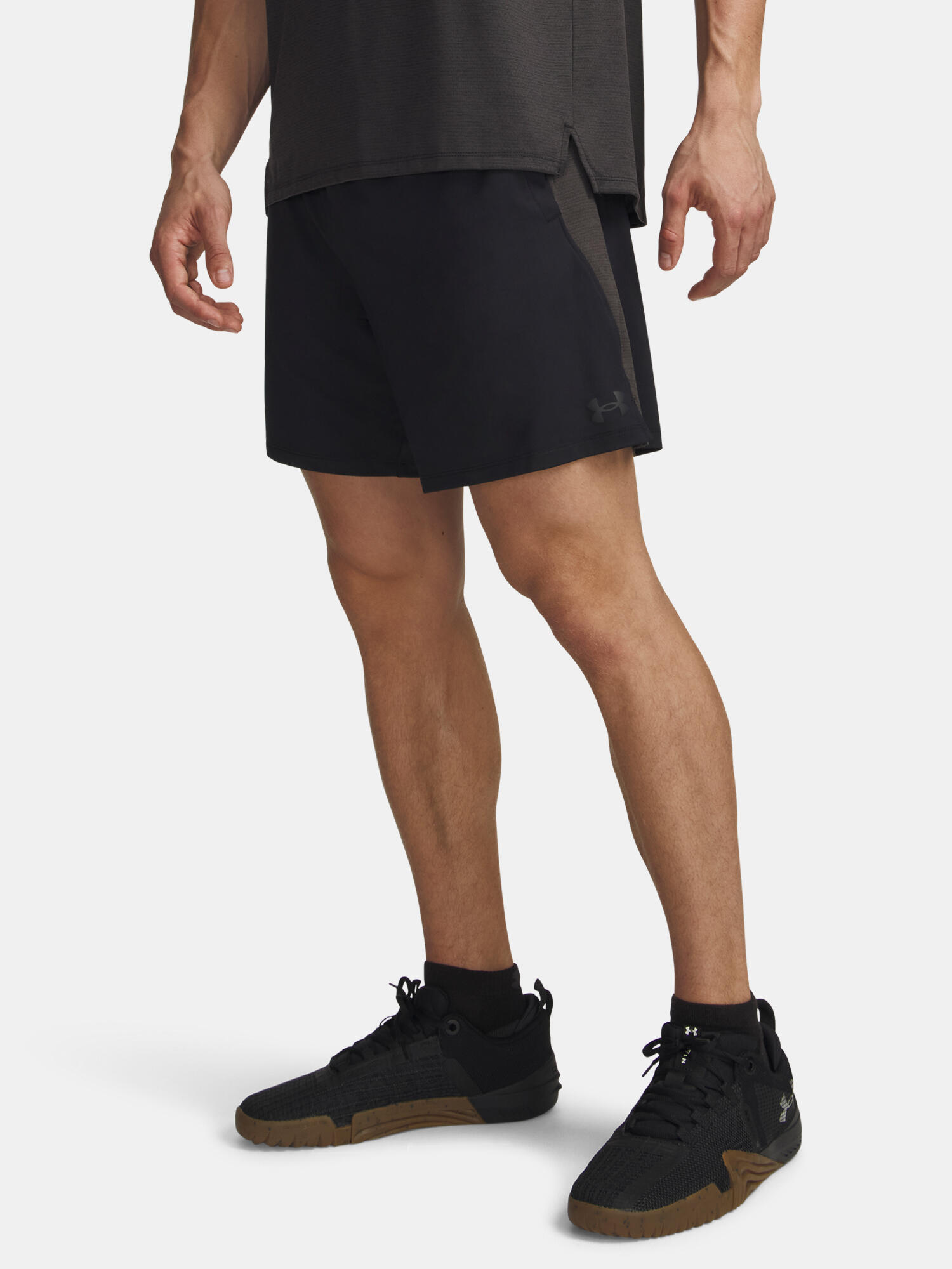 Shorts d'entraînement pour homme Under Armour Tech Vent 1/3