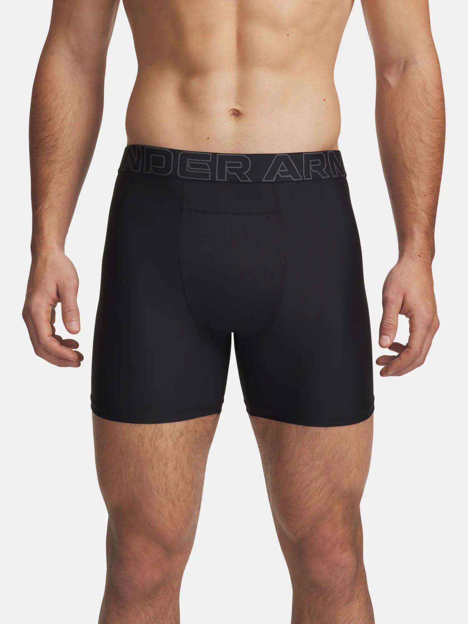 UNDER ARMOUR picture