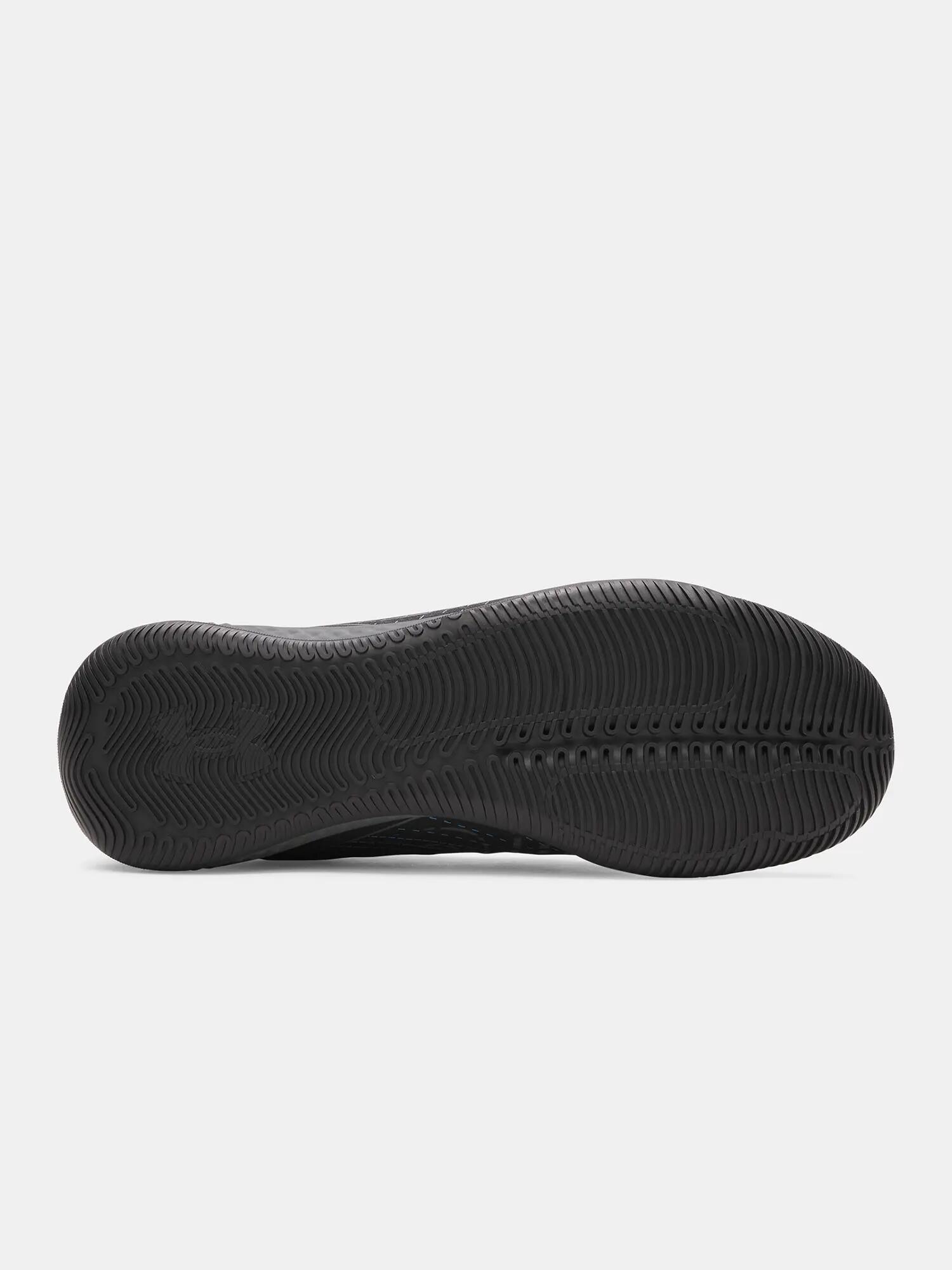 Unisex teremcipő Under Armour UA U Magnetico Select 5 IN-BLK 4/5