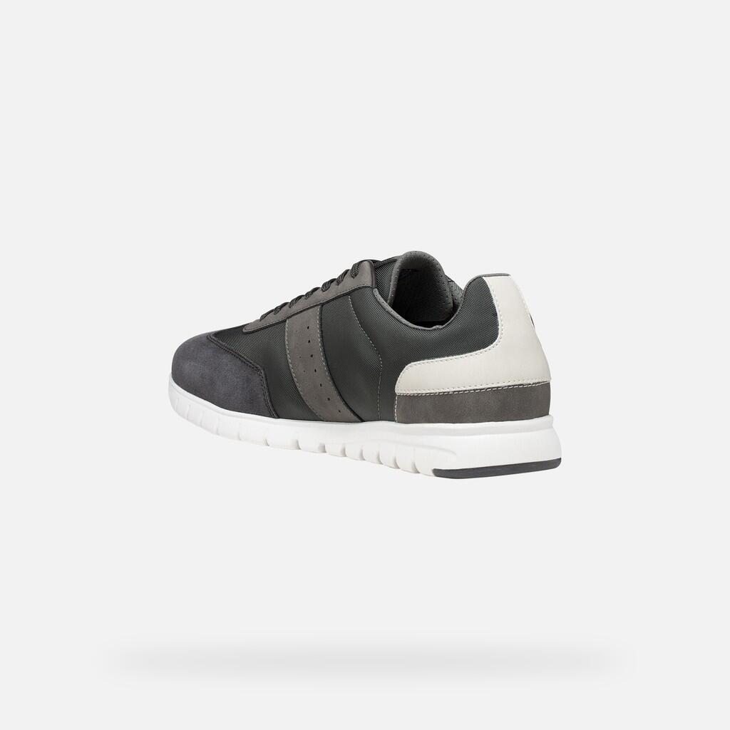 Baskets Homme FLEXTRIDE ZERO MAN Gris Anthracite 6/7