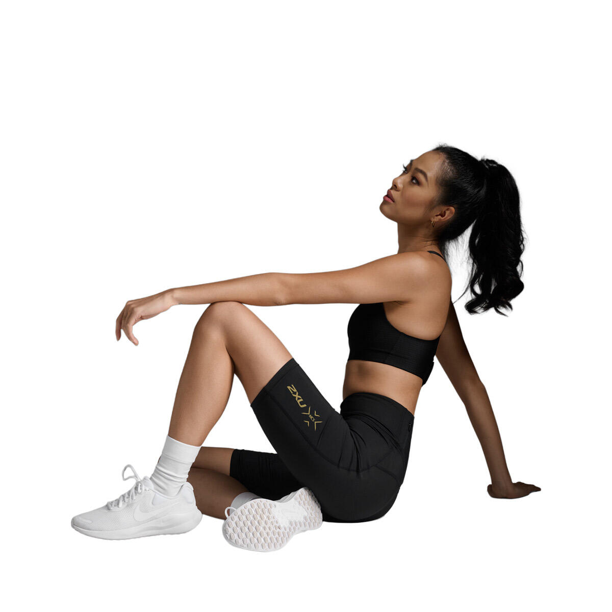 2022 Femmes Light Speed Mid-rise Comp Short - Noir / Or Réfléchissant 6/7