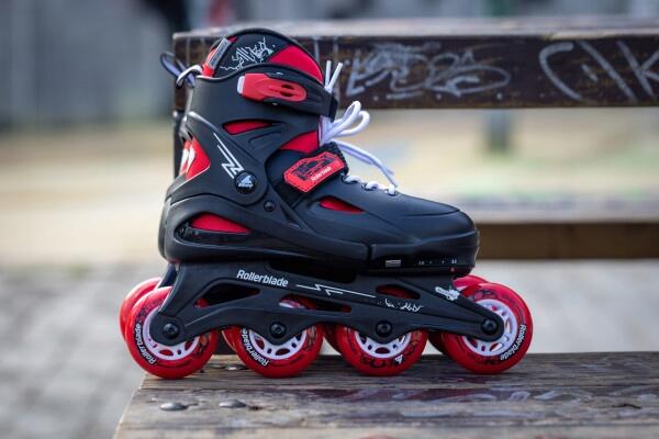 ROLLERBLADE Roller Freeskate Enfant Fury Combo Noir Rouge 5/5