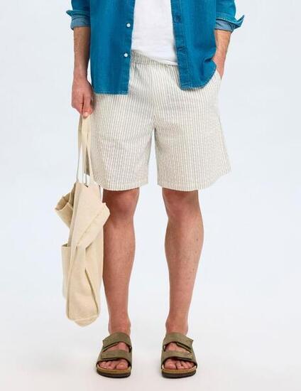 Bermuda e pantaloncini corti per uomo Selected beige.