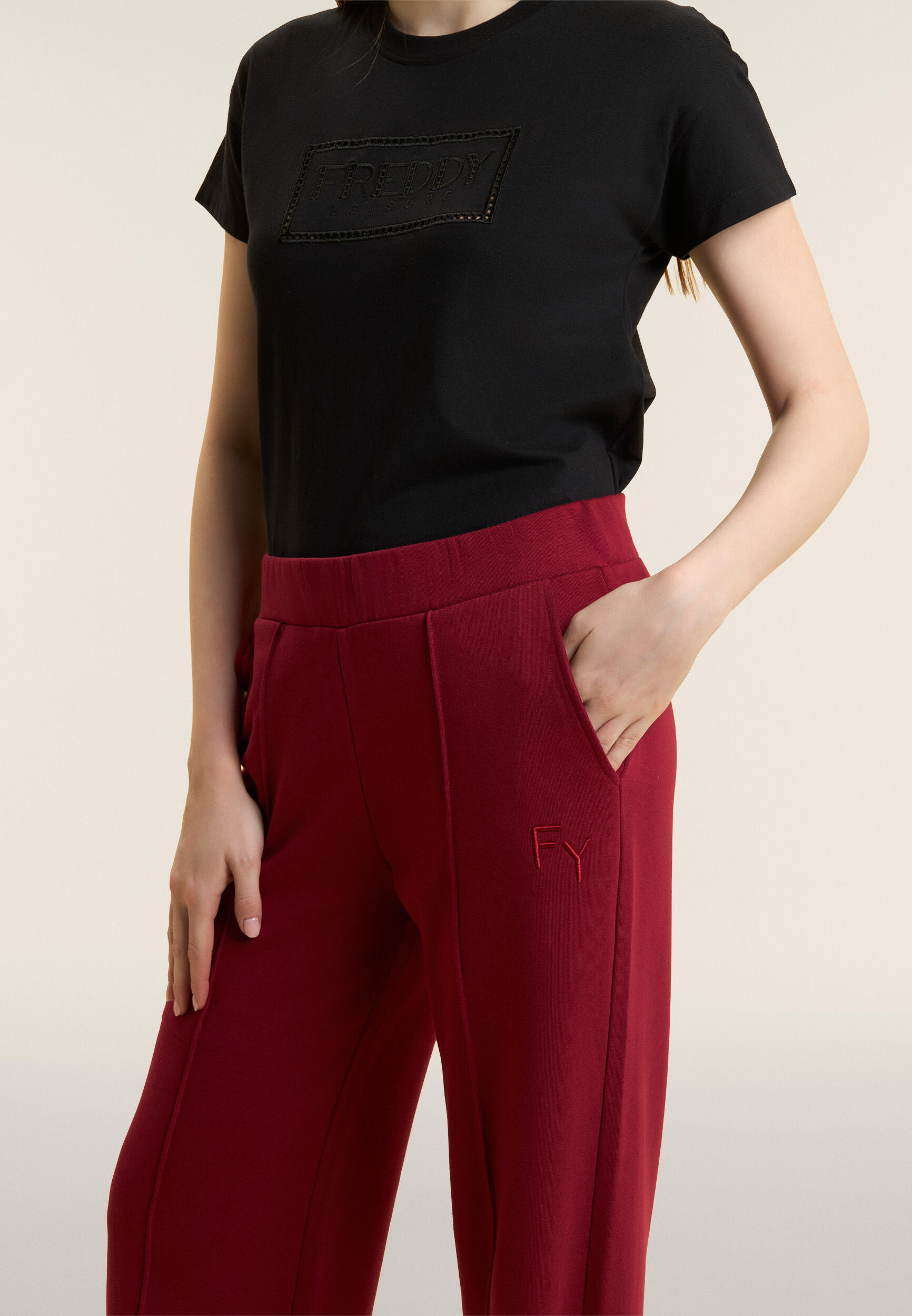 Pantalon de sport à jambes larges et logo brodé 4/4