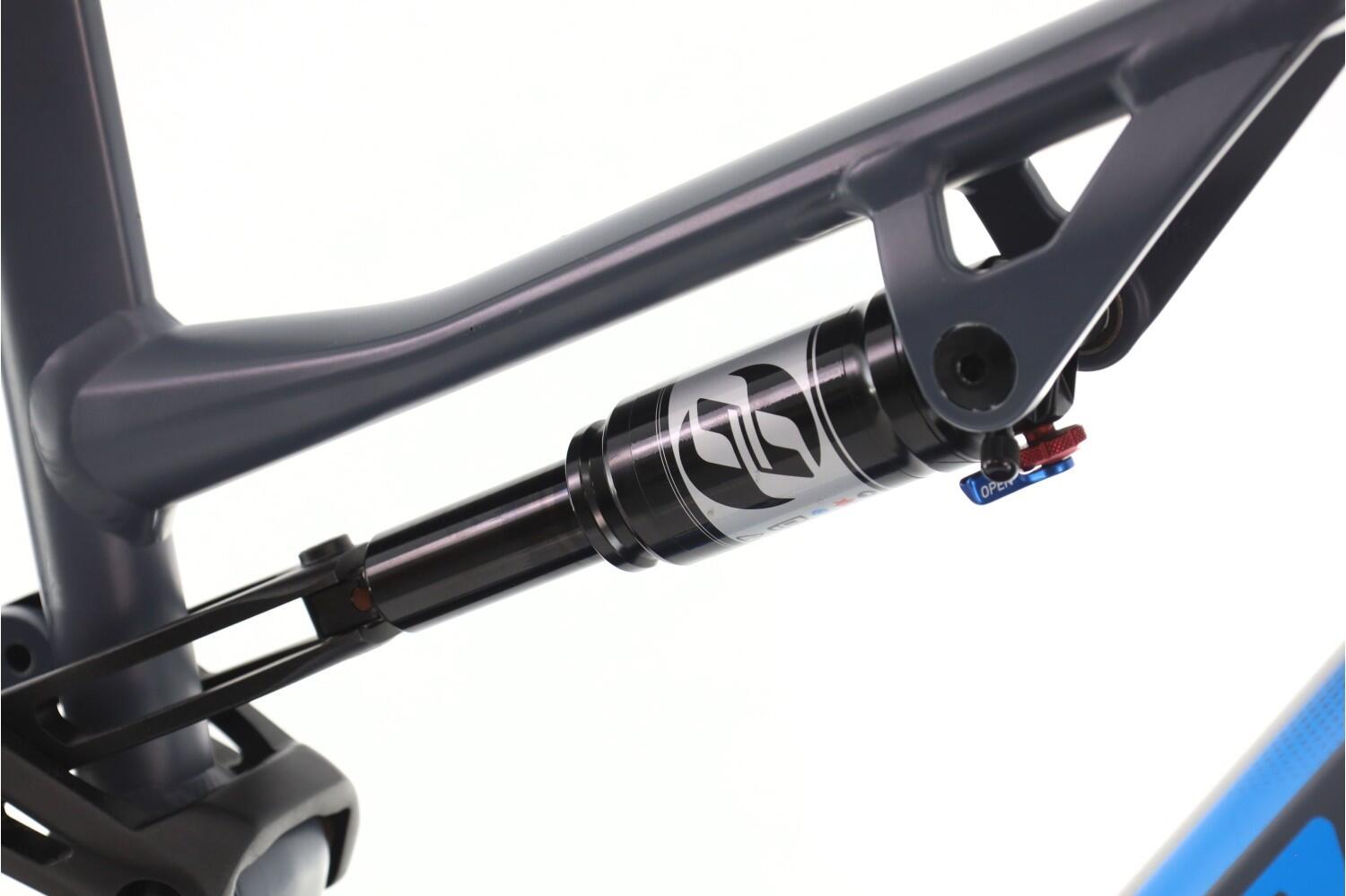 Refurbished E-MTB Fully ·  eASX Essential · Sehr guter Zustand 7/8