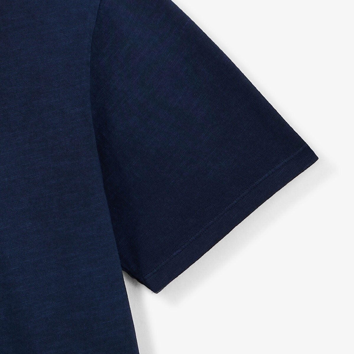T-shirt girocollo in jersey di cotone fiammato con effetto pigment dye blu navy 4/4