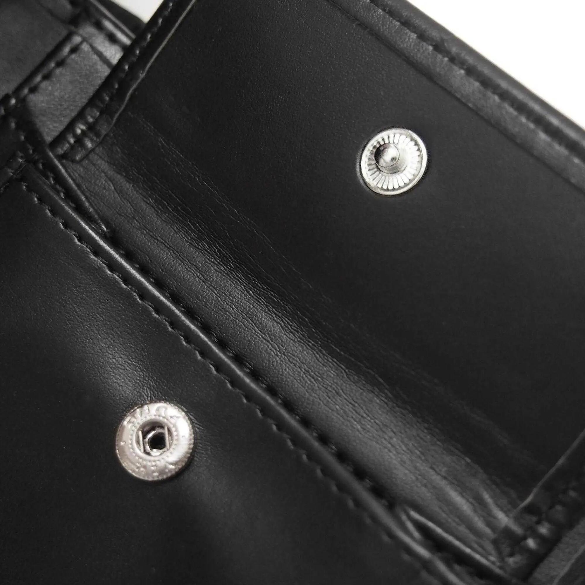 Crest Embossed Wallet (Black) One Size 3/3