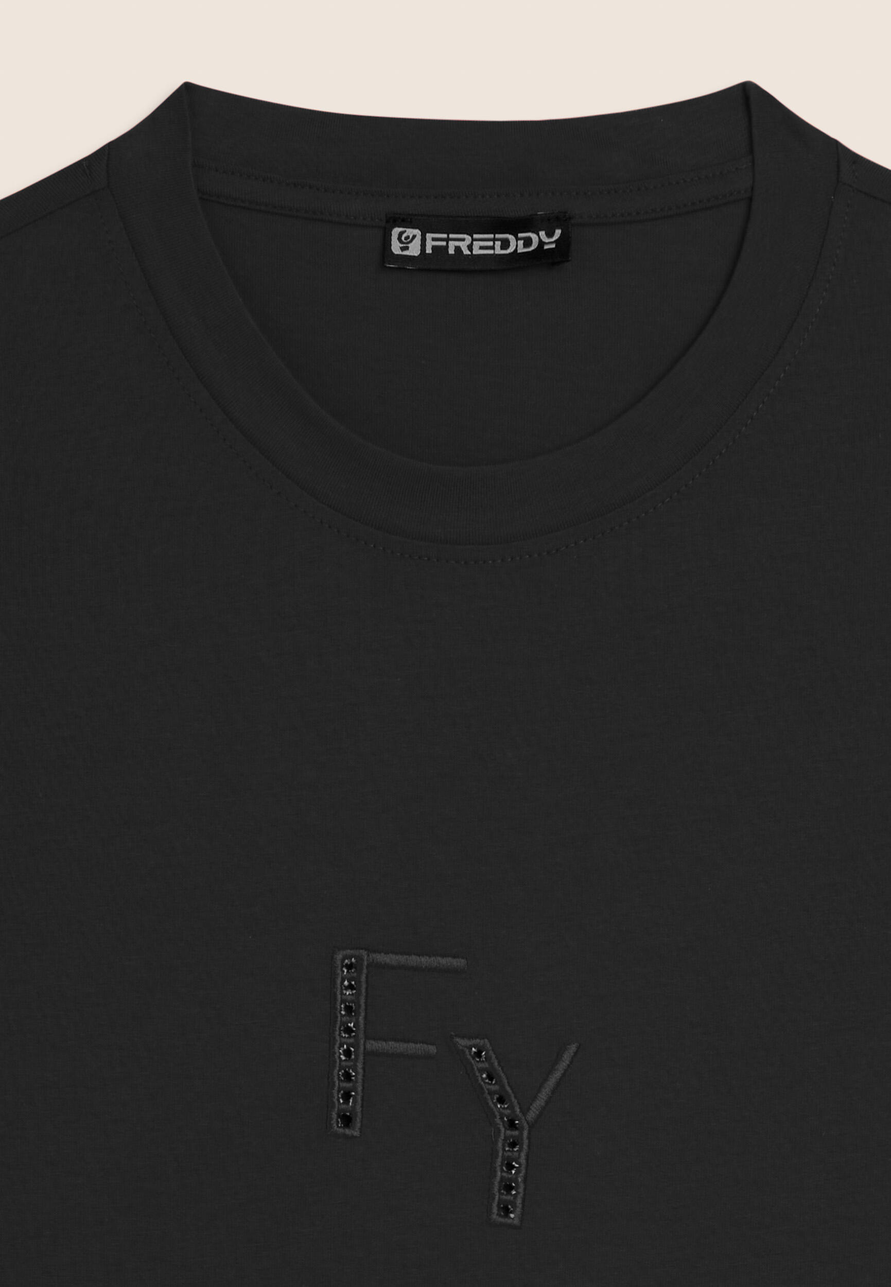 T-shirt Girocollo con Ricamo Traforato del Logo 3/3