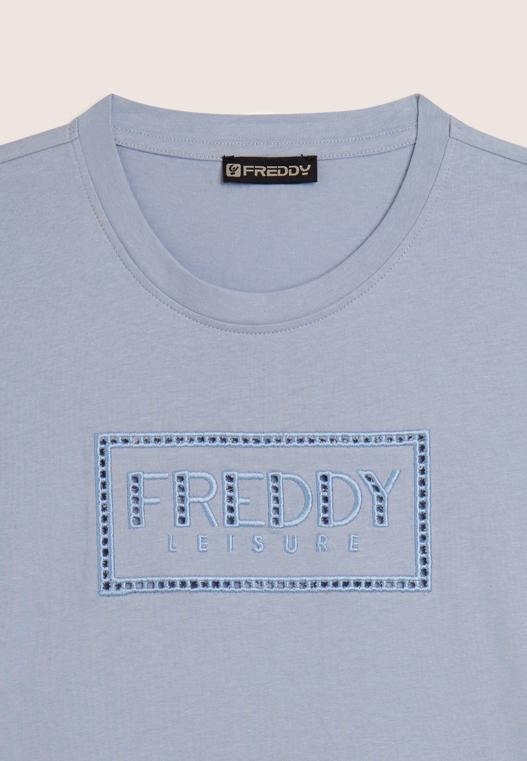 T-shirt con Maniche ad Aletta e Logo Ricamato 3/3