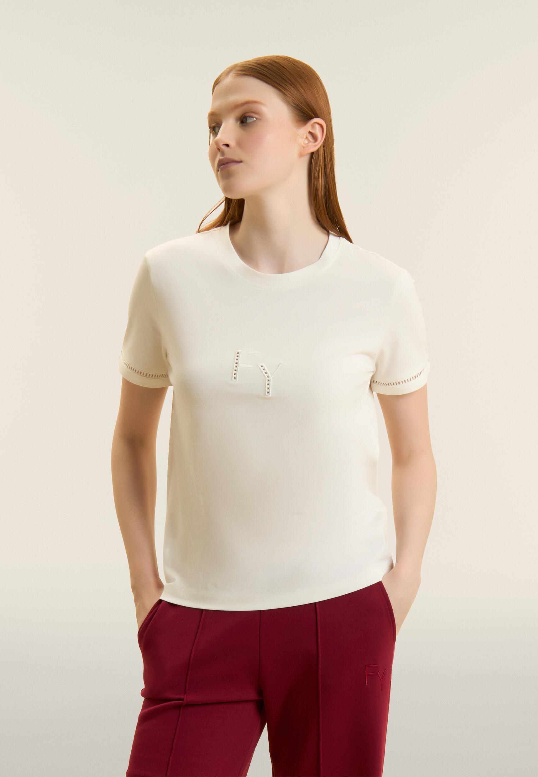 T-shirt à col ras du cou avec broderie du logo perforé 2/4