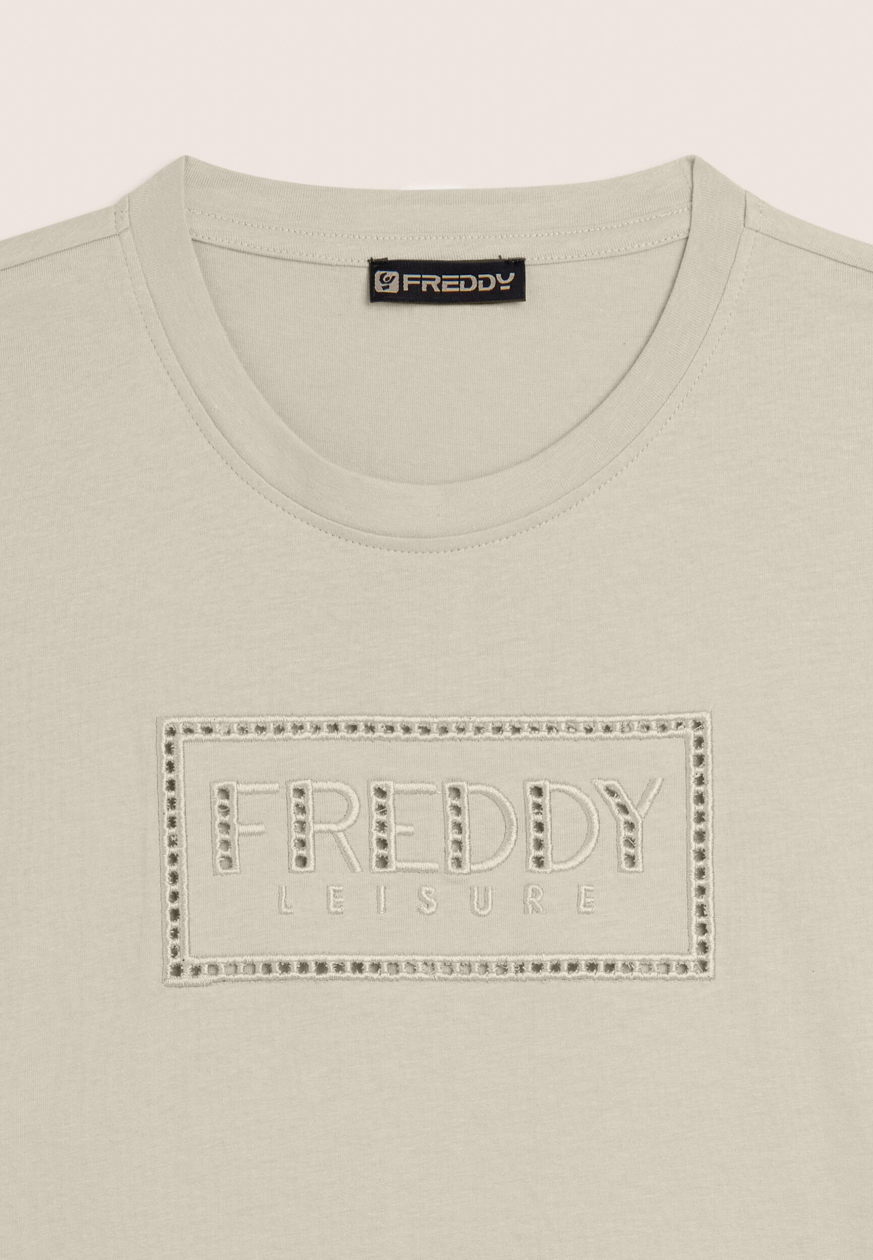 T-shirt con Maniche ad Aletta e Logo Ricamato 3/3