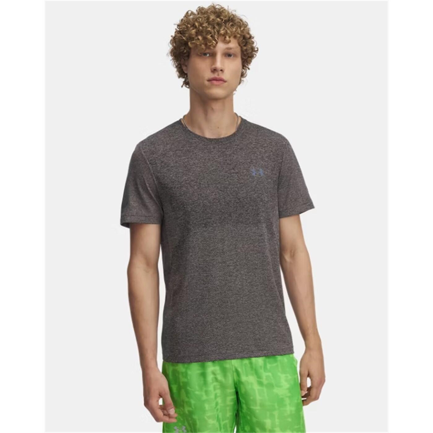 UNDER ARMOUR picture