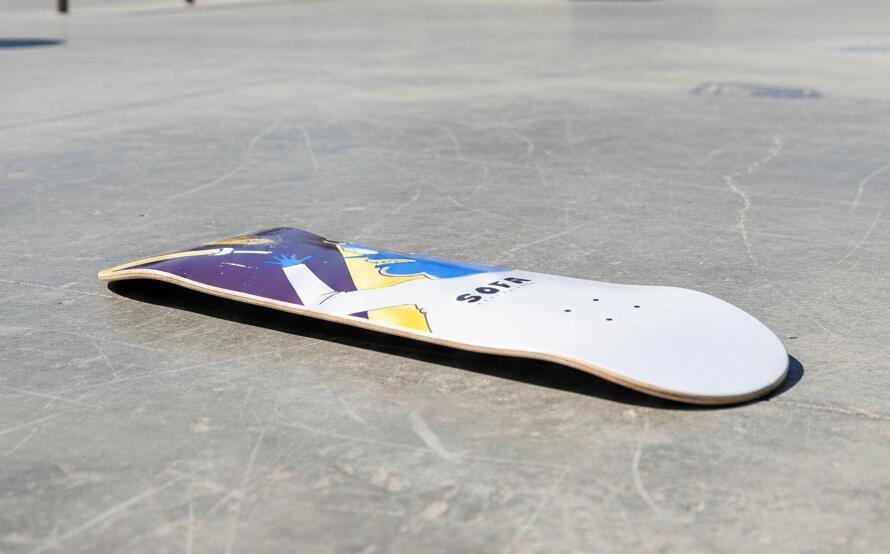 Deck Fear-3 8.375 - Amarelo - Sofa Skateboards 4/4
