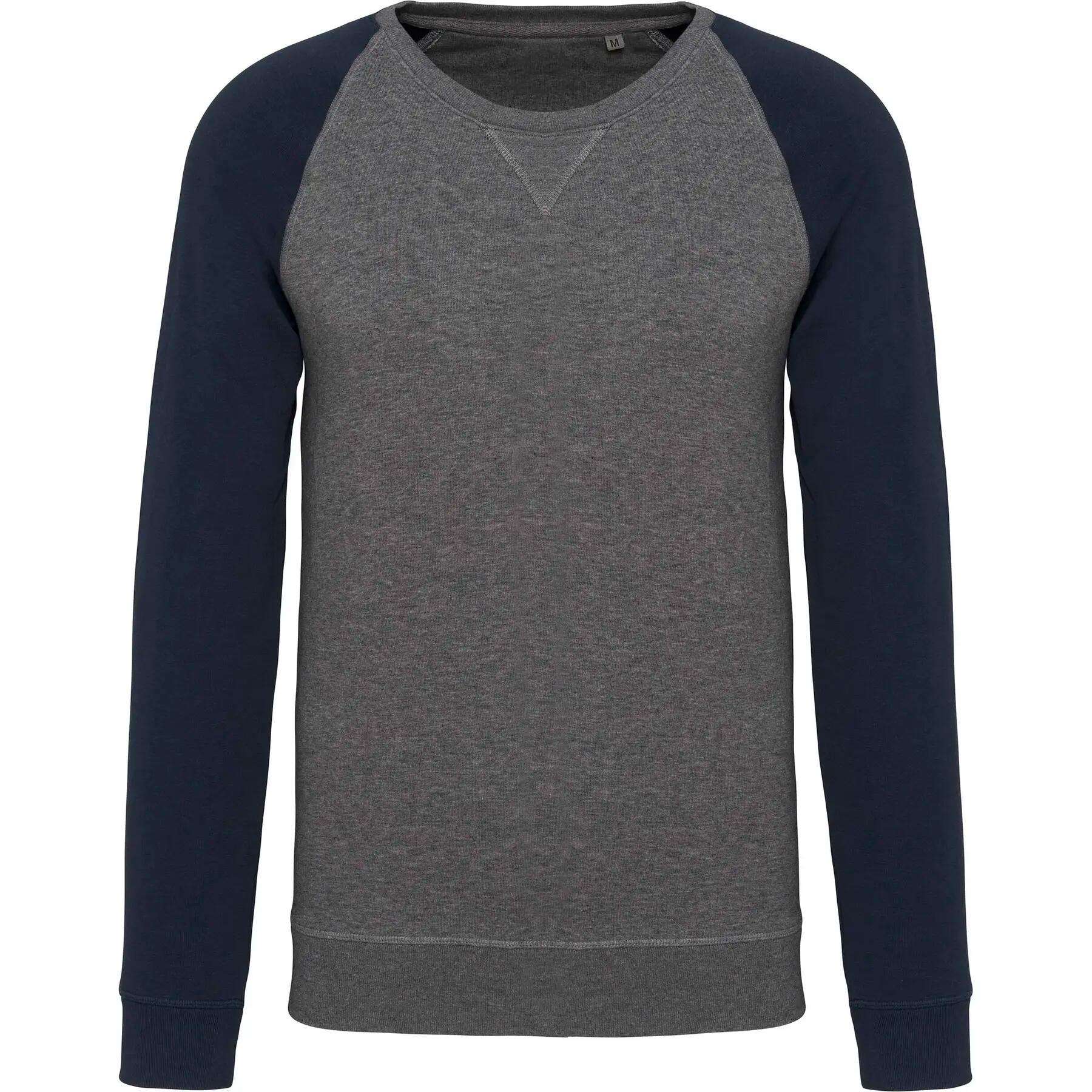 gris / azul marino oscuro