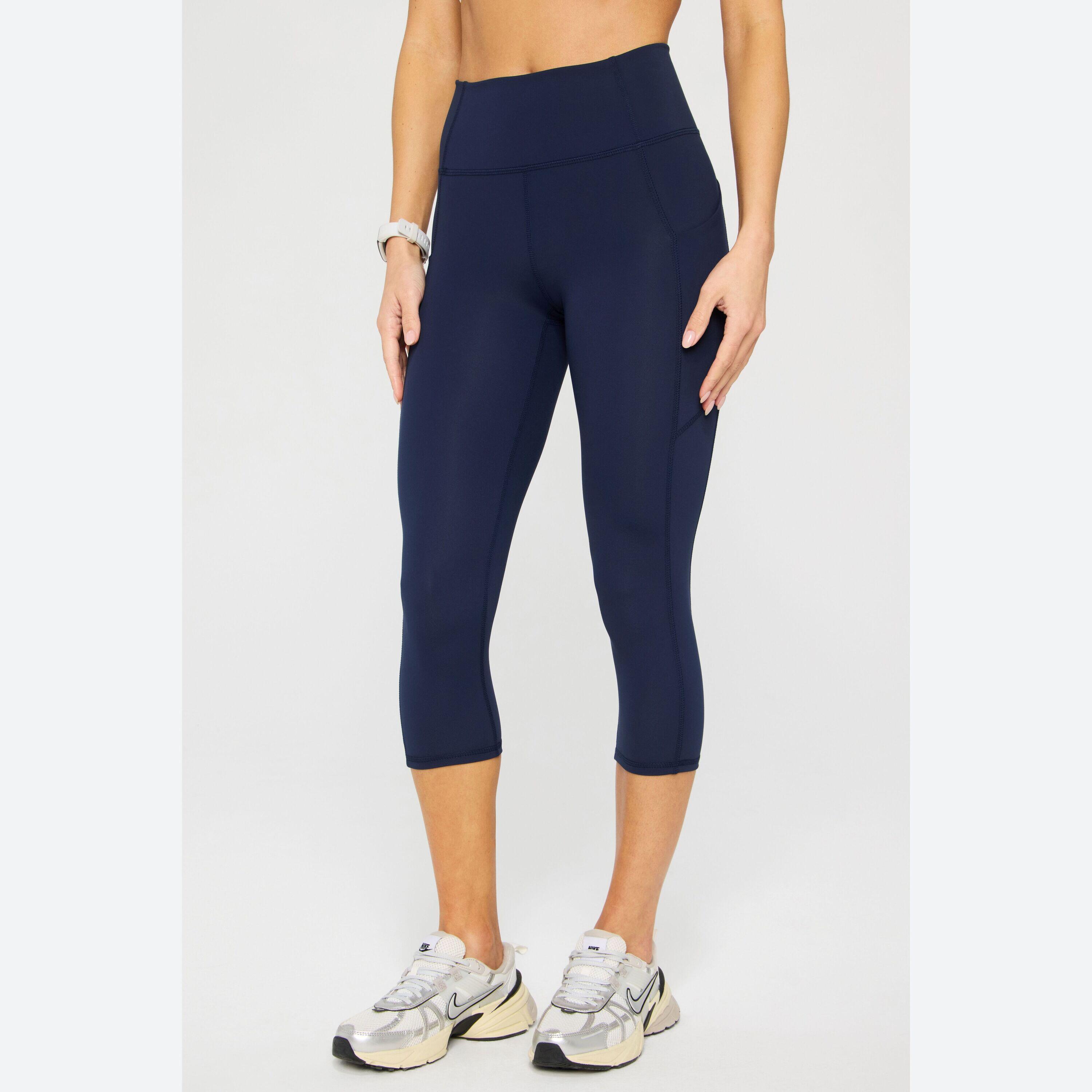 FABLETICS picture