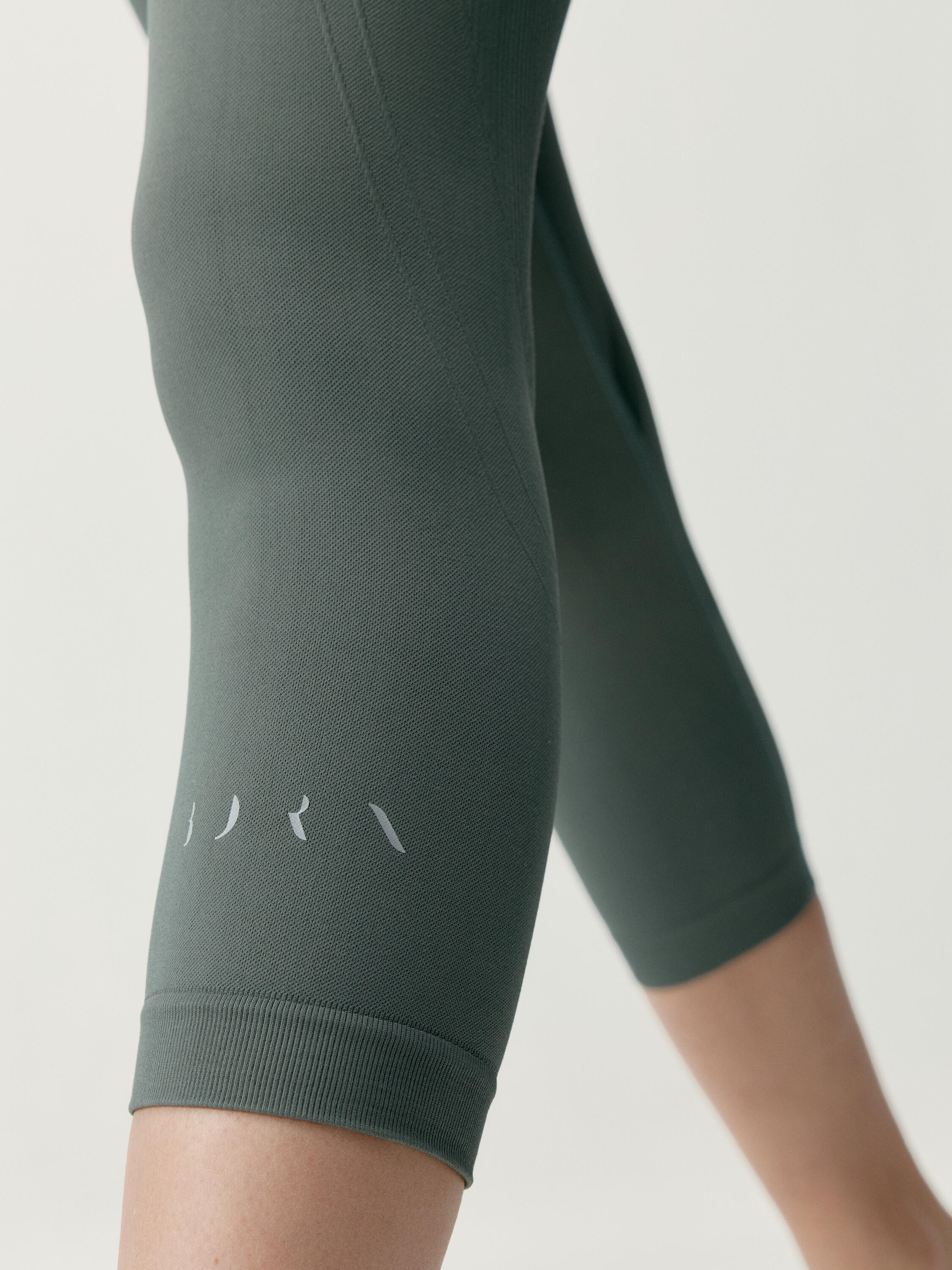 Malla deportiva de mujer Eris Seamless Capri 4/6