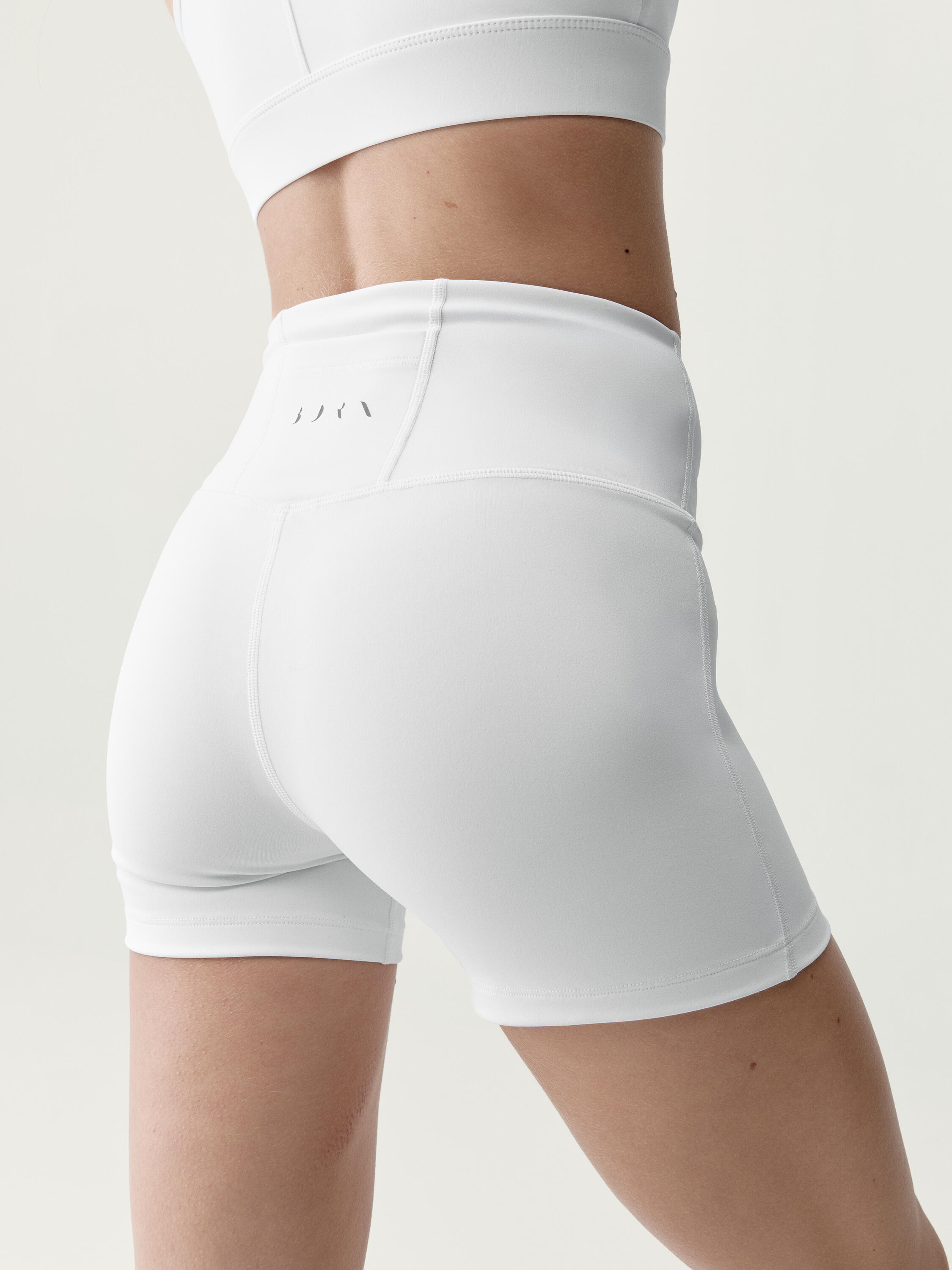 Pantaloncini sportivi da donna Deo Performance 2/4