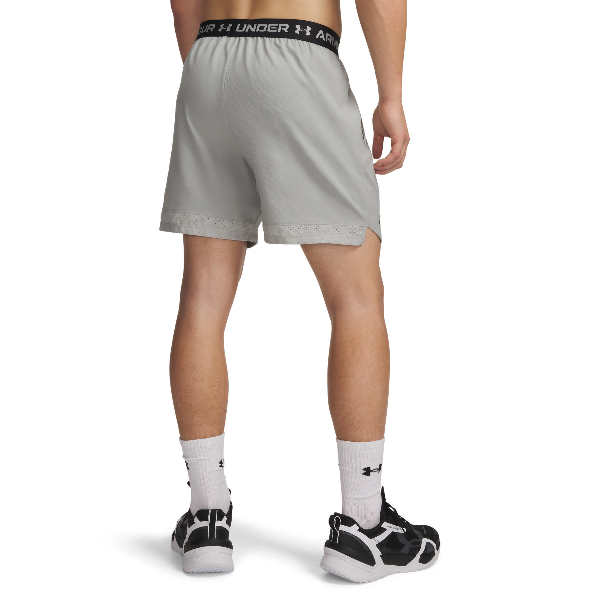 Under Armour Herren Shorts Vanish Woven 6in Shorts 1373718 2/4
