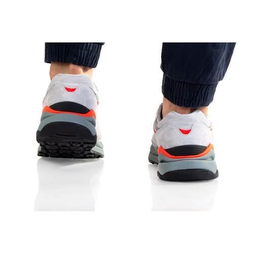 Scarpa universali uomo New Balance 5740 4/5