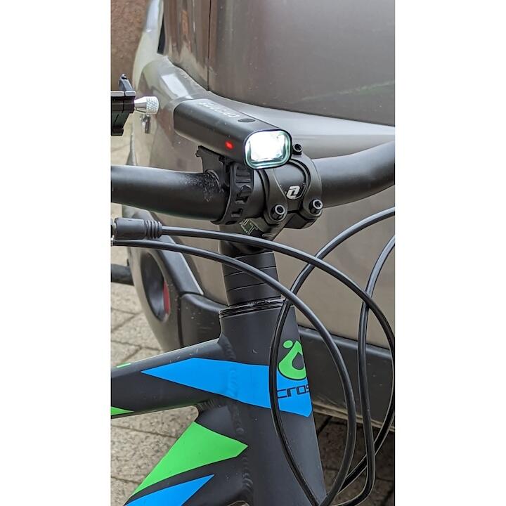Far 400 lumen, reincarcabil USB, 4 moduri luminare