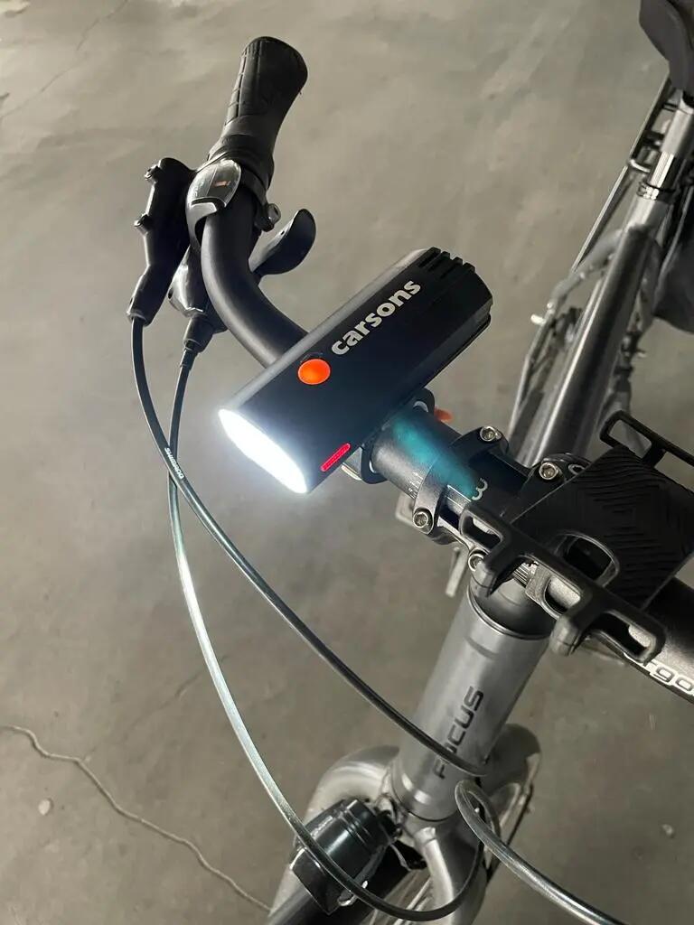 Far Profesional 720 Lumeni, reincarcabil USB, 4 moduri 2/7