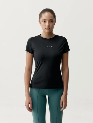 Camiseta deportiva de mujer Born4me Manga corta