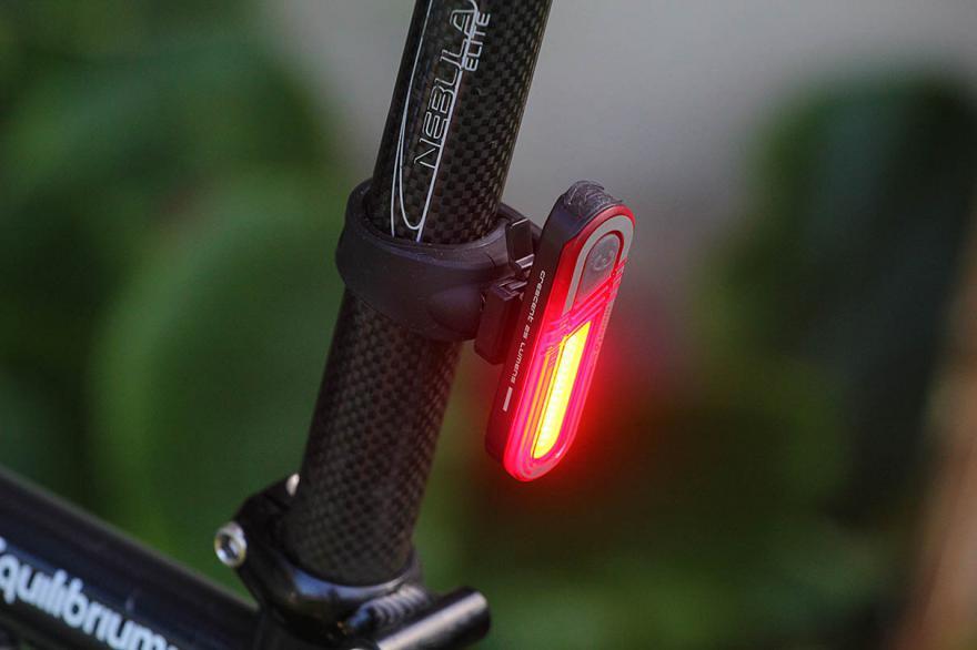 Stop spate 7 LED, reincarcabil USB, 5 moduri luminare