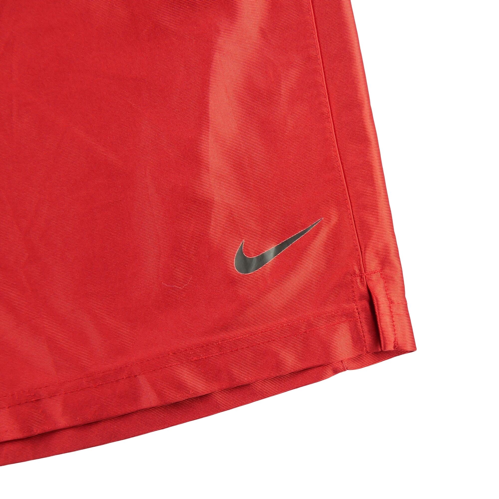Segunda Vida - Pantalones cortos rojos Dri-Fit hombres - En buenas condiciones 3/7