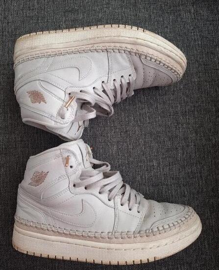 Entre Particuliers - Air Jordan 1 retro high WMNS by Nike