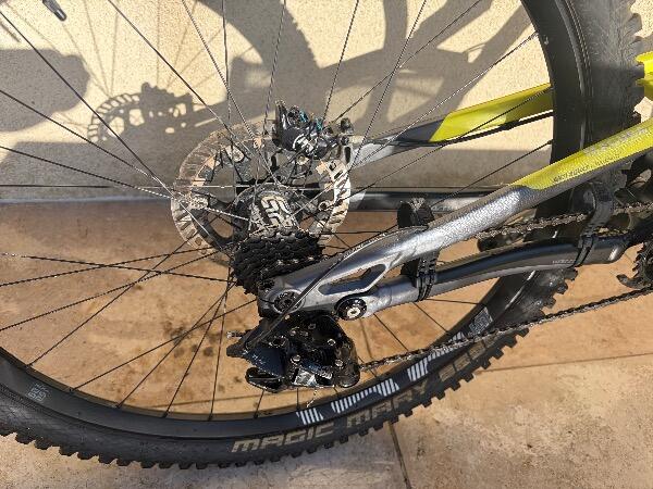 Entre Particuliers - Vélo de descente Votec DH taille S 6/7