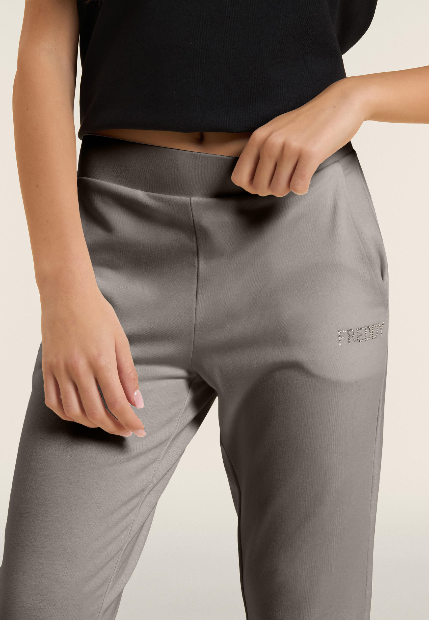 Pantaloni Sportivi Cropped con risvolto e strass FREDDY 4/5