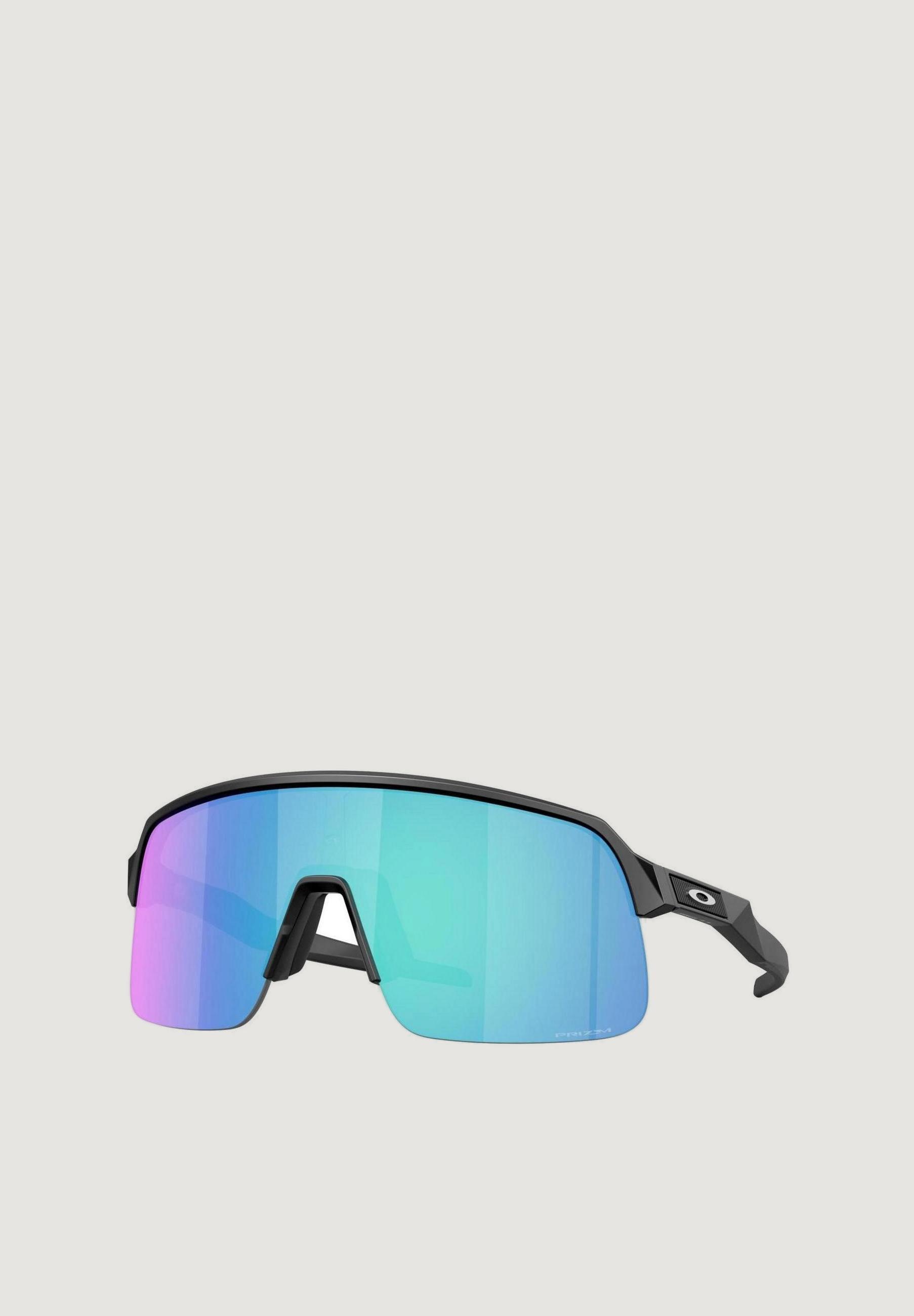 OAKLEY picture