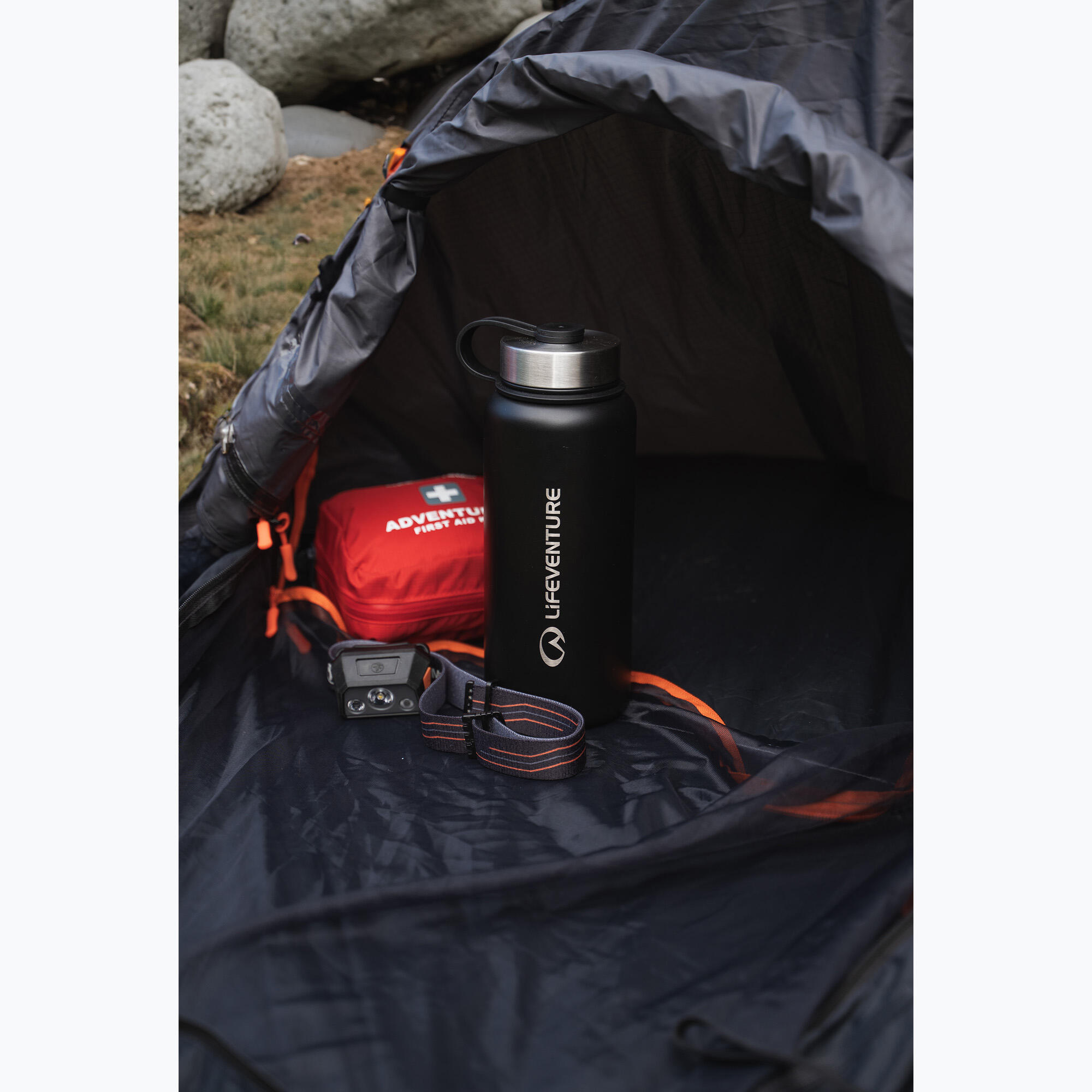Botella aislante LIFEVENTURE Flask 1L negra - robustez y conservación térmica 7/7
