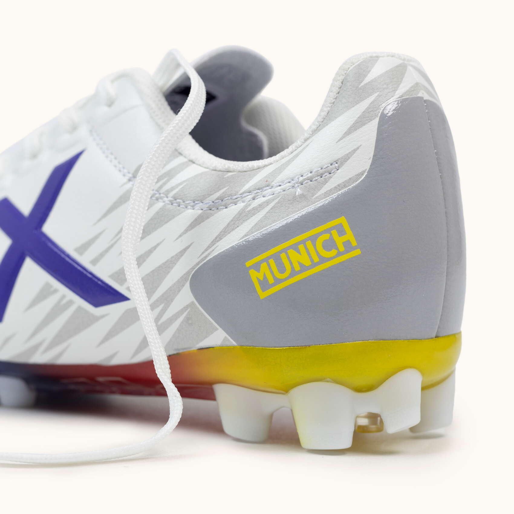 Scarpe da calcio Munich modello 1469316 per ragazzi 2/5